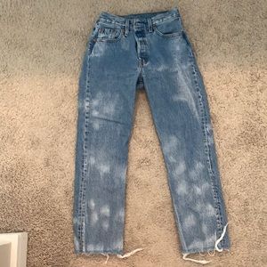 Levi’s 501 Cropped Slim Straight Jean (size 25)